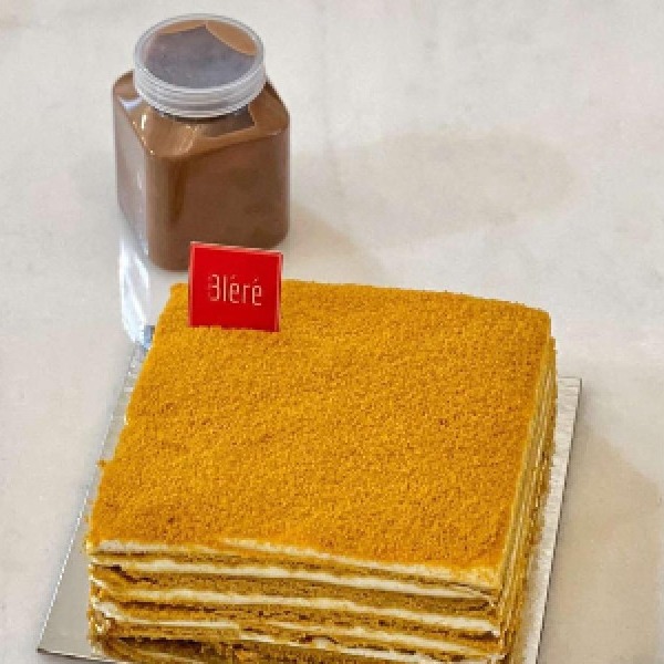 Nena's Gourmet | Whole Bléré Honey Cake