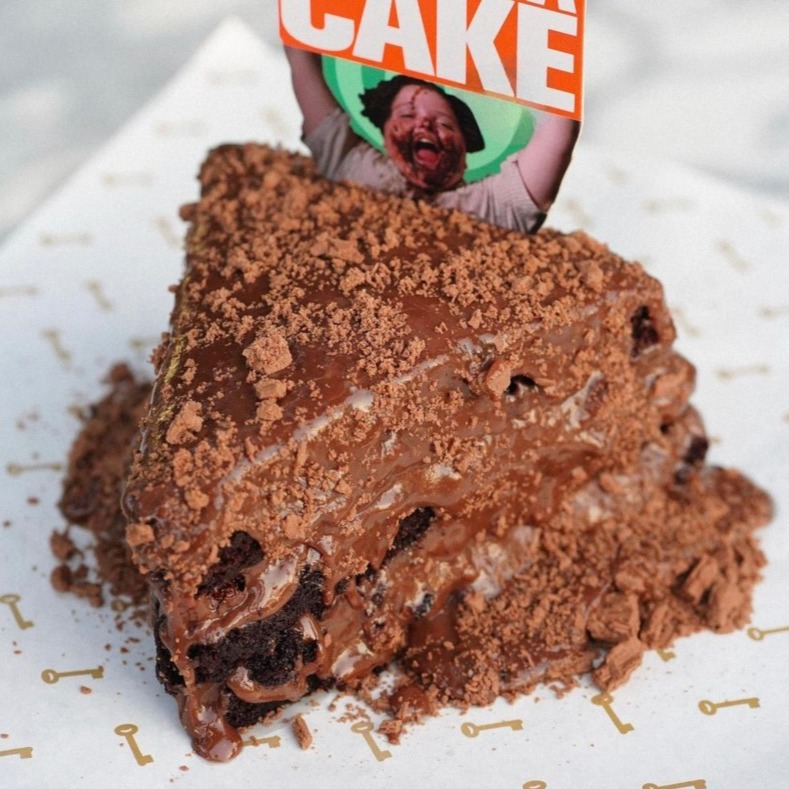 Nena's Gourmet | 1 piece of Bruce chocolate cake
