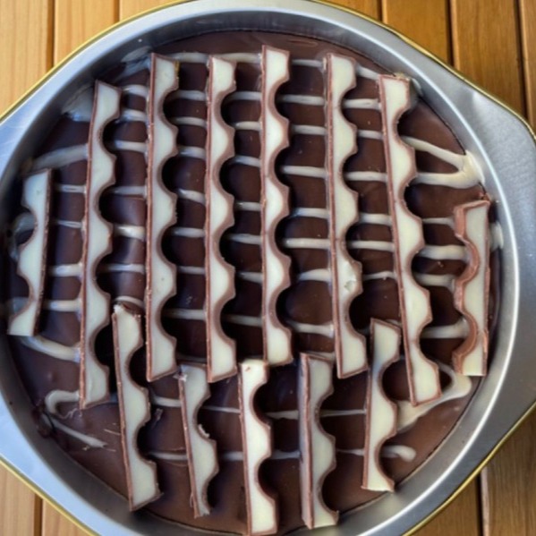 Nena's Gourmet | Kinder Molten Pot - Medium