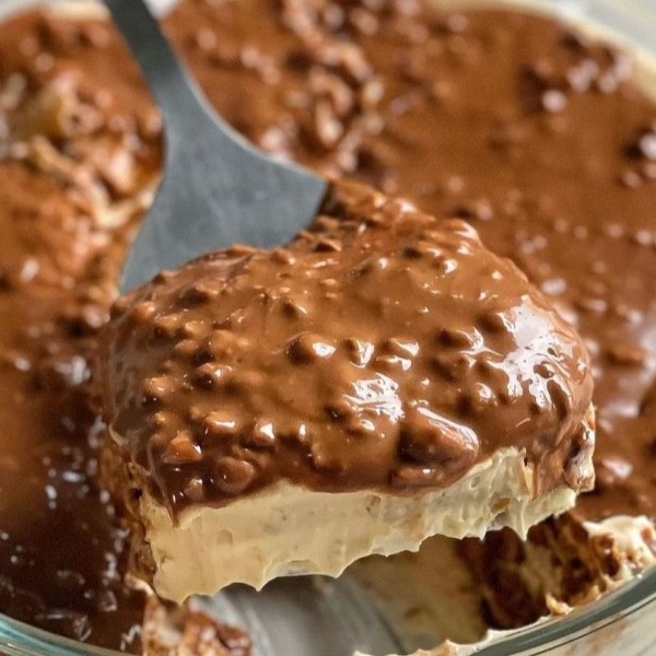 Nena's Gourmet | Snickers Cheesecake - Large Size