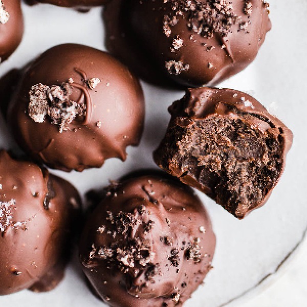 Nena's Gourmet | Chocolate Oreo Balls